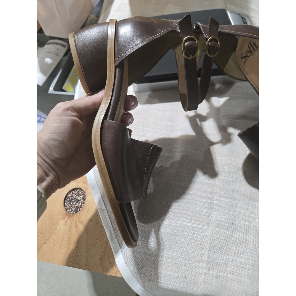 Soft Sandals Block Heel 8M - Picture 4 of 8